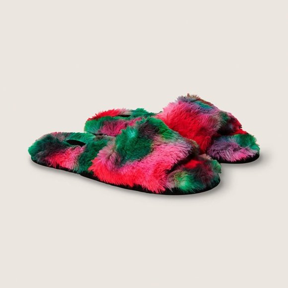 VS PINK Faux Fur Slippers Red Various Sizes Multicolor - Picture 4 of 5